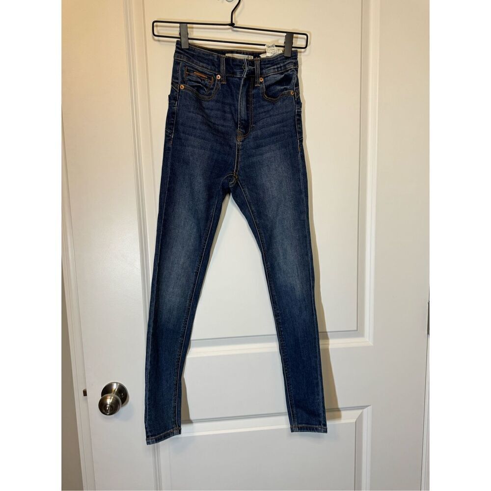 Jeans‎ - Picture 13 of 15